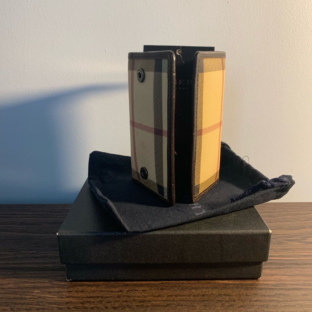 Burberry woman’s tie fold authentic wallet